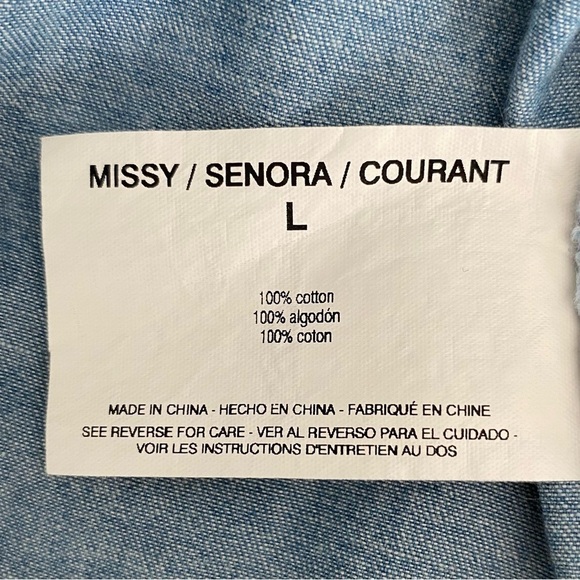 GLORIA VANDERBILT Chambray Shirt Butterfly Medley Embroidered Blue Women Size L - Picture 15 of 16